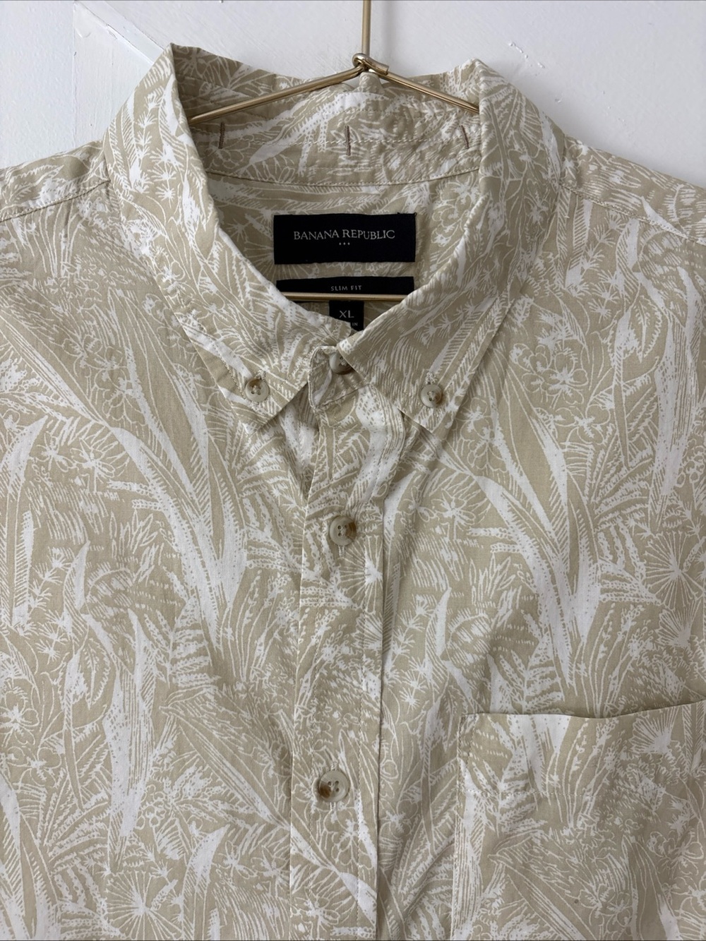 Banana Republic Button Down Men’s Short Sleeve Shirt XL Floral Preppy Slim Fit - Picture 4 of 11